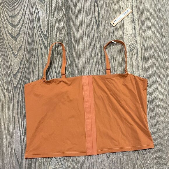 NWT Skims Fits Everybody Adaptive Cami Crop Tank Top Front Hook & Eye Bronze 2X - Picture 1 of 4